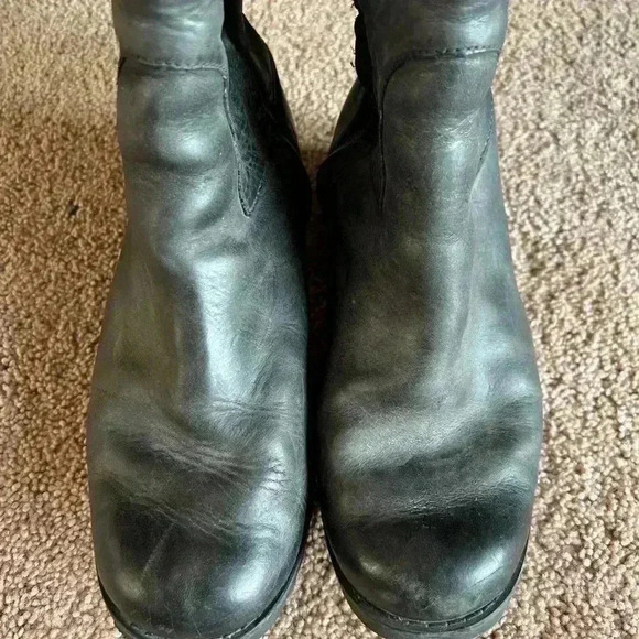 UGG Broome II boot size 7 gray euc - Picture 5 of 7